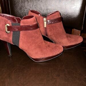 Nice suede boots worn once